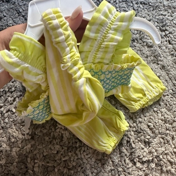 Jessica Simpson set - Picture 4 of 5